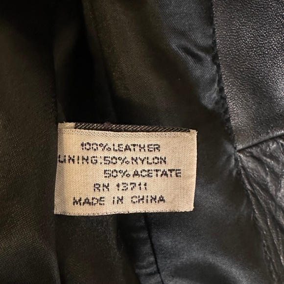 Vintage Lord & Taylor 100% Genuine Leather, Zip-Front Jacket, Size M - Picture 5 of 16